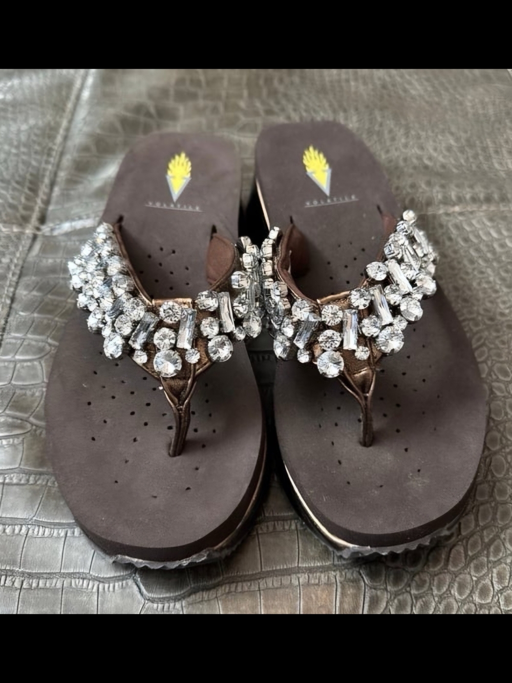 Volatile Embellished Brown Women’s Jewel Thong Sandals SIZE 7